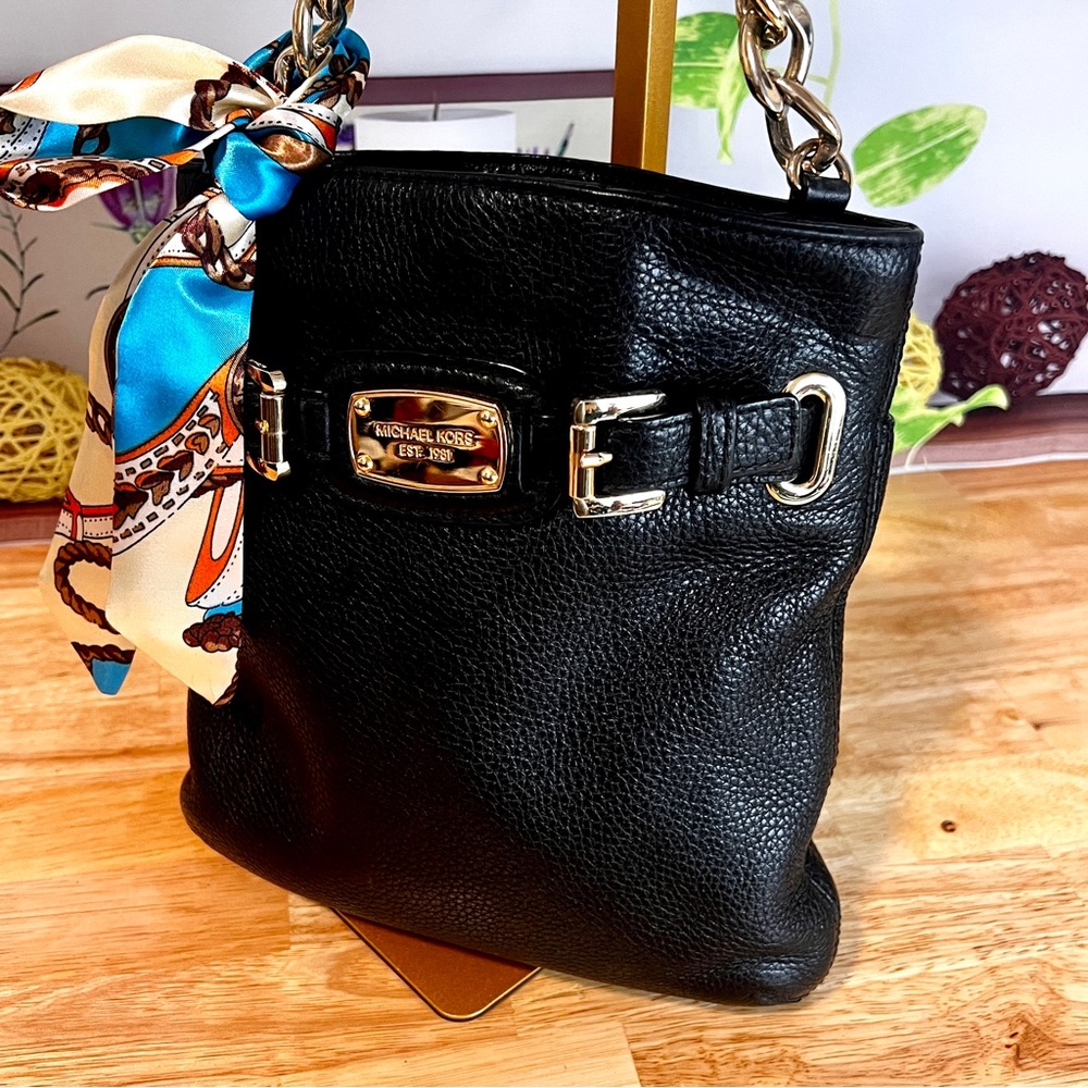Michael Kors Hamilton Black Pebbled Leather Crossbody Bag - Picture 4 of 11
